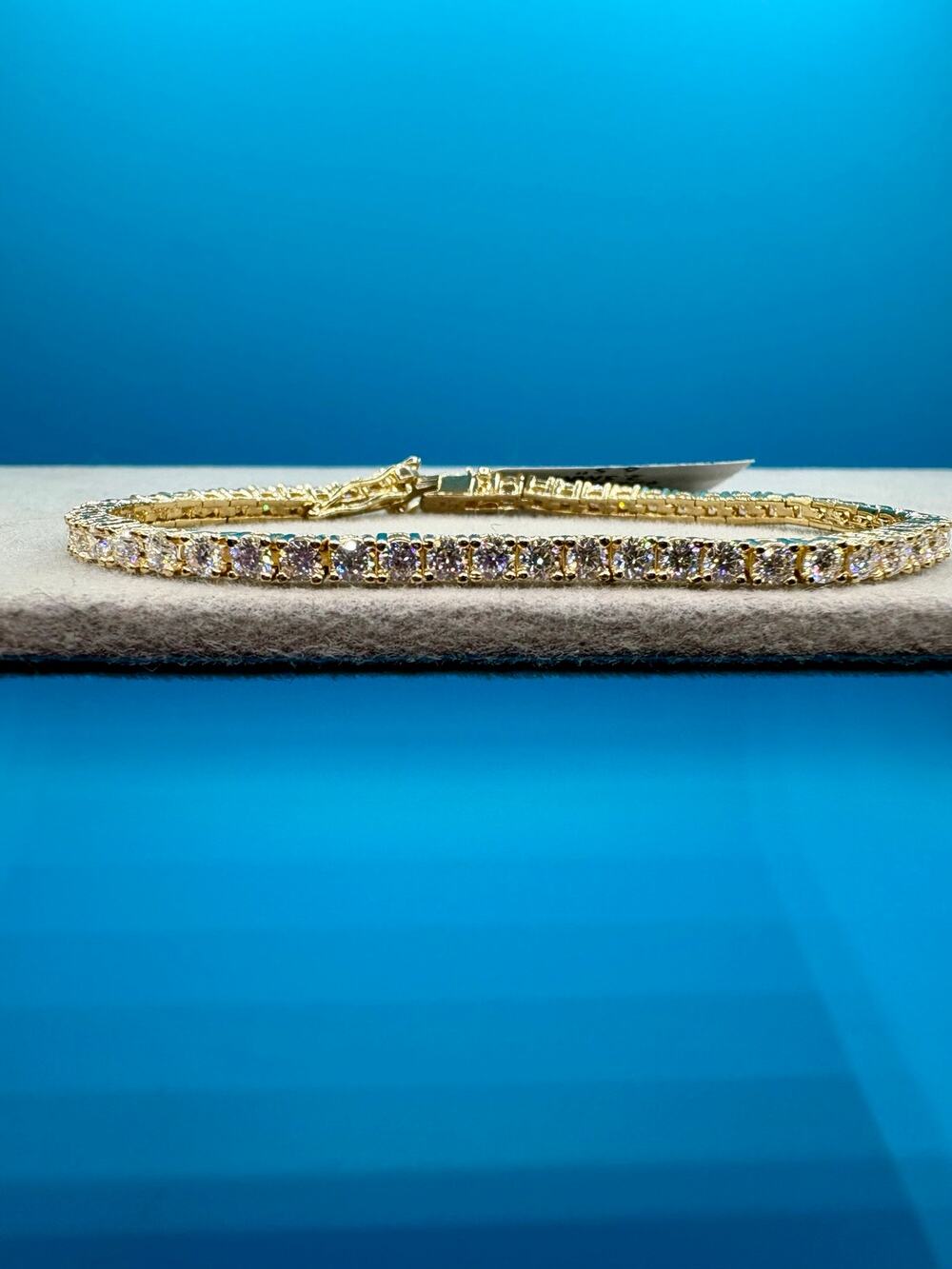 NWT - 6.5" 2.5mm Moissanite Tennis Bracelet - Gold Over 925